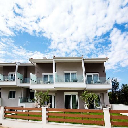 The Papoutsakis Apartments Nikiti  Extérieur photo