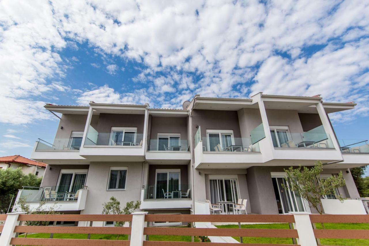 The Papoutsakis Apartments Nikiti  Extérieur photo