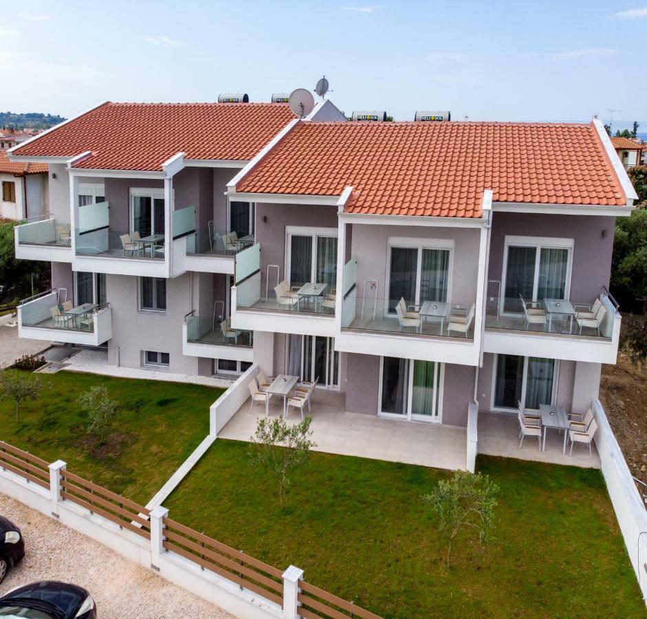 The Papoutsakis Apartments Nikiti  Extérieur photo