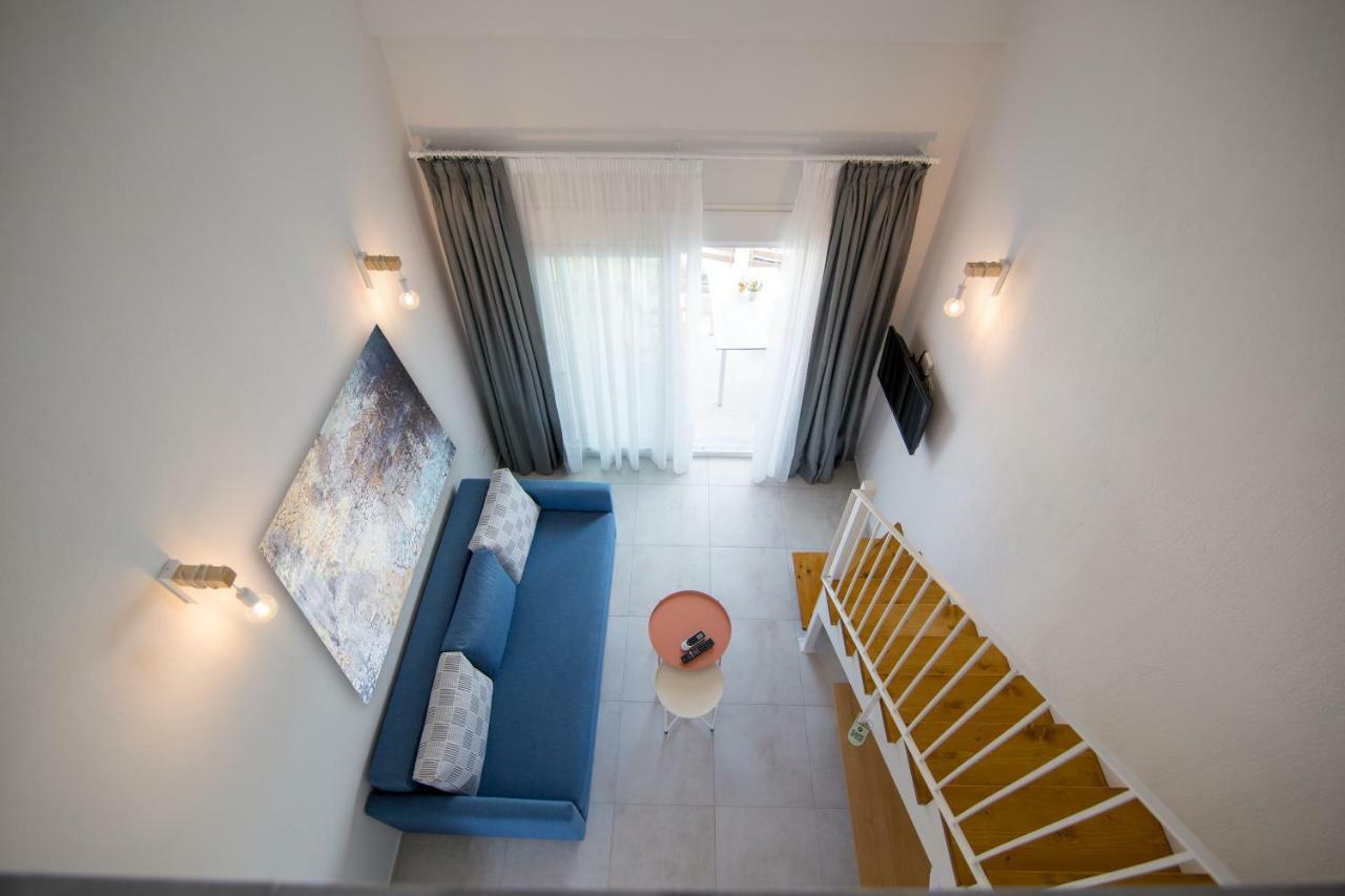 The Papoutsakis Apartments Nikiti  Extérieur photo