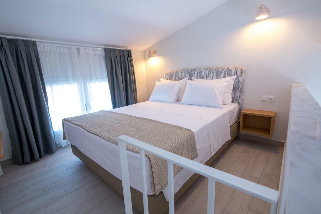 The Papoutsakis Apartments Nikiti  Extérieur photo