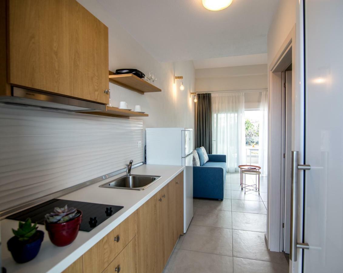 The Papoutsakis Apartments Nikiti  Extérieur photo
