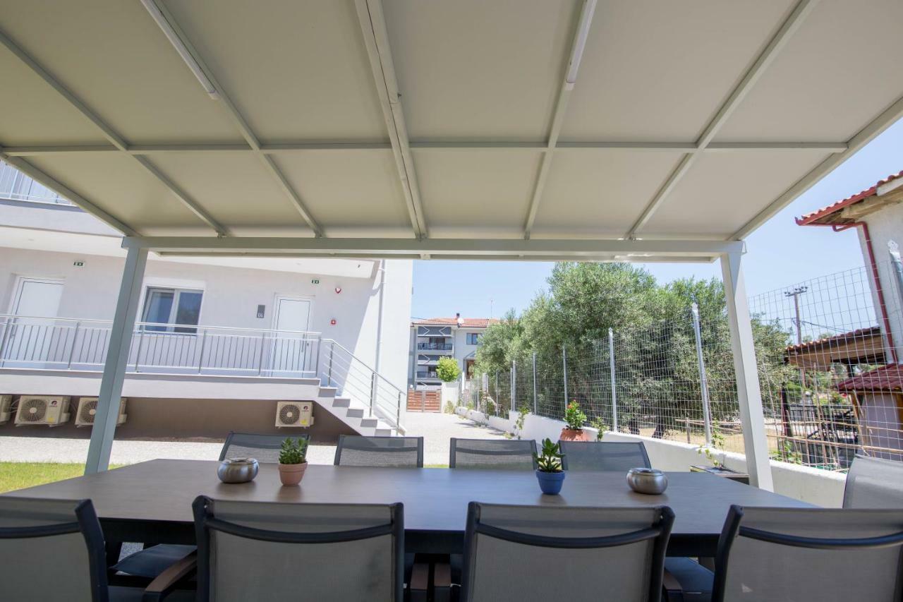 The Papoutsakis Apartments Nikiti  Extérieur photo